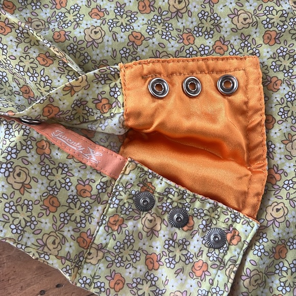 Twenty X Wester button down flower top size S - Picture 11 of 11